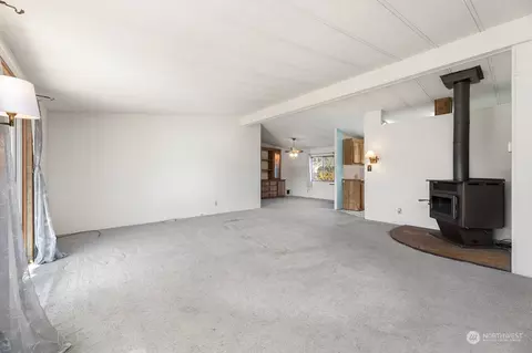 23632 Lake Dr E, Bothell, WA 98021 photo 9