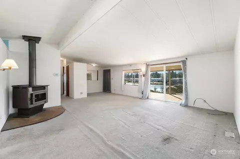 23632 Lake Dr E, Bothell, WA 98021 photo 6