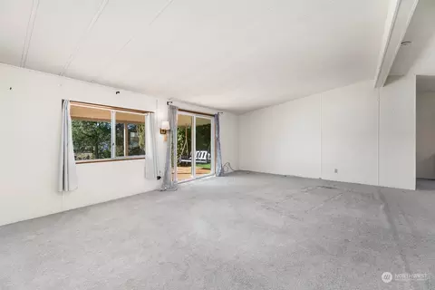 23632 Lake Dr E, Bothell, WA 98021 photo 5