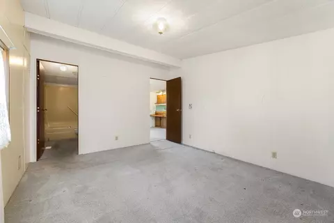23632 Lake Dr E, Bothell, WA 98021 photo 18