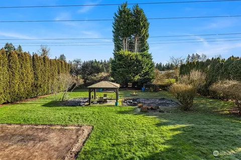 Exterior - 24107 45th Ave SE, Bothell, WA 98021 photo 9 of 17