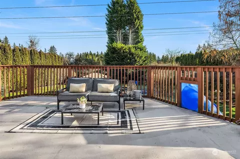 Exterior - 24107 45th Ave SE, Bothell, WA 98021 photo 6 of 17