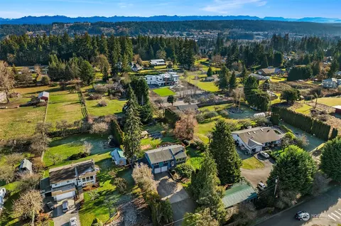 View/Area - 24107 45th Ave SE, Bothell, WA 98021 photo 2 of 3