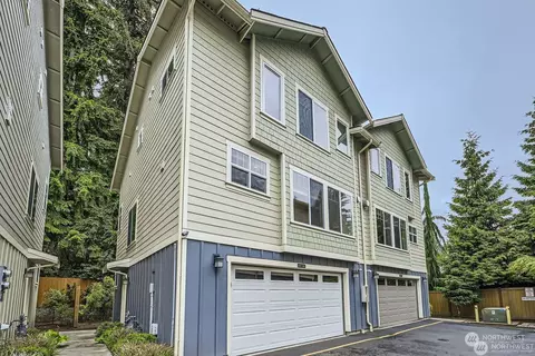 23224 Edmonds Way #107, Edmonds, WA 98026