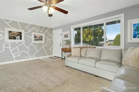 2456 D Ct, Enumclaw, WA 98022 photo 3