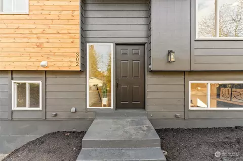 302 225th St SW, Bothell, WA 98021 photo 2