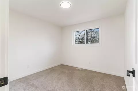 302 225th St SW, Bothell, WA 98021 photo 17