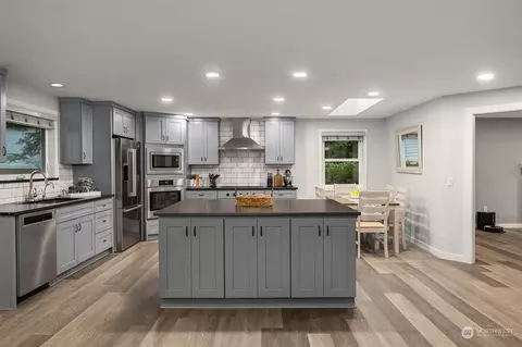 Kitchen - 2216 138th Pl SE, Mill Creek, WA 98012 photo 1 of 6