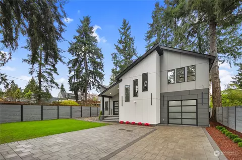 10044 Sand Point Way NE, Seattle, WA 98125