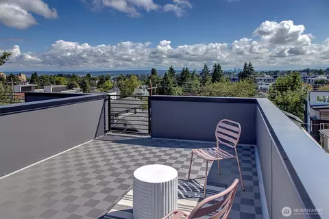 1421 19th Ave #B, Seattle, WA 98122