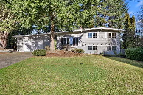 11106 SE 4th St, Bellevue, WA 98004