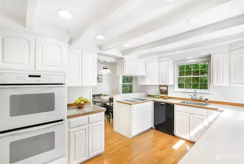Kitchen - 9722 Cherry St, Edmonds, WA 98020 photo 1 of 1