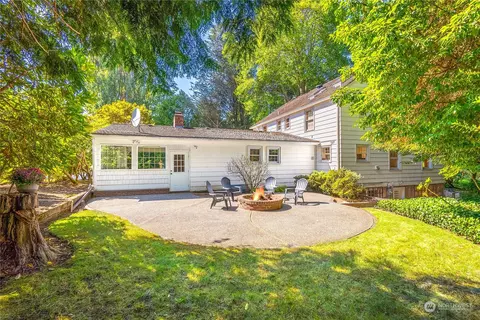 Exterior - 9722 Cherry St, Edmonds, WA 98020 photo 8 of 18