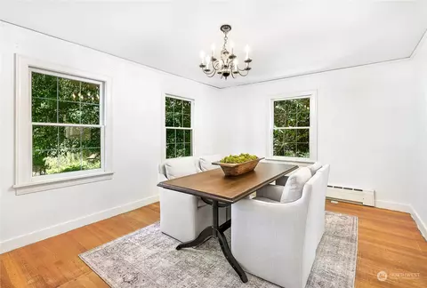 Dining - 9722 Cherry St, Edmonds, WA 98020 photo 1 of 2
