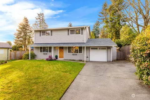 20412 28th Pl W, Lynnwood, WA 98036