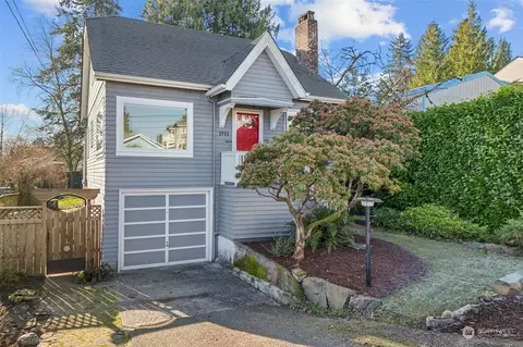 1711 NE 89th St, Seattle, WA 98115