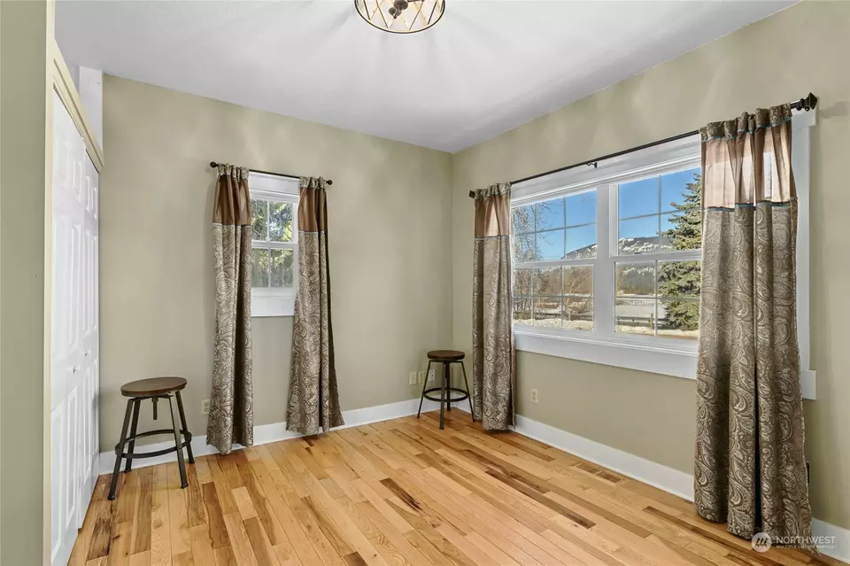 Bedroom - 3550 Nelson Siding Rd, Cle Elum, WA 98922 photo 1 of 3