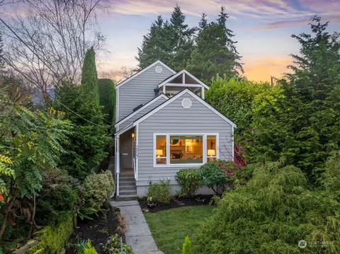 2607 4th Ave W, Seattle, WA 98119