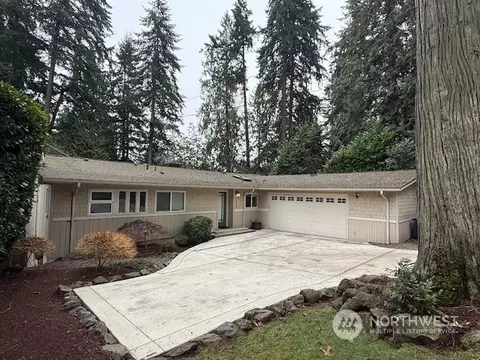 2530 108th Ave SE, Bellevue, WA 98004