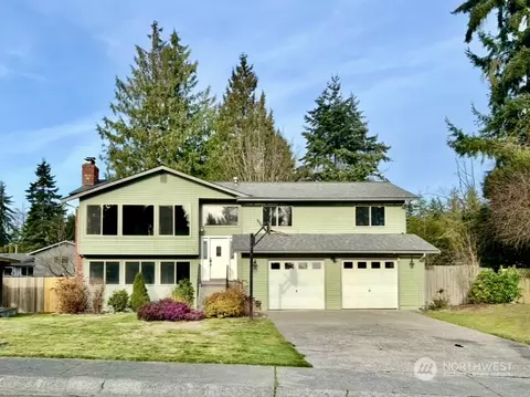 4823 100 Pl SW, Mukilteo, WA 98275