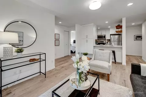 160 Lee St #107, Seattle, WA 98109