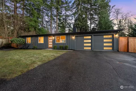 9216 166th Pl NE, Redmond, WA 98052