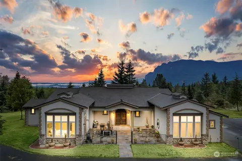 16339 Reserve Dr SE, North Bend, WA 98045