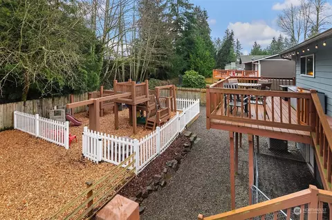 Exterior - 17807 30th Dr SE, Bothell, WA 98012 photo 3 of 9