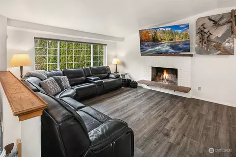 Living - 17807 30th Dr SE, Bothell, WA 98012 photo 3 of 3