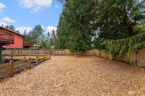 Exterior - 17807 30th Dr SE, Bothell, WA 98012 photo 2 of 9
