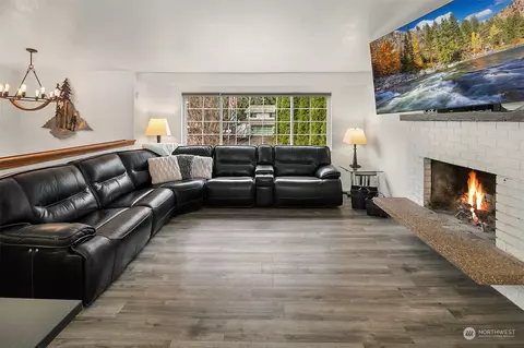 Living - 17807 30th Dr SE, Bothell, WA 98012 photo 2 of 3
