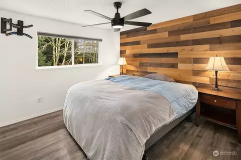 Bedroom - 17807 30th Dr SE, Bothell, WA 98012 photo 1 of 4