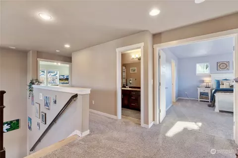 Entry Way - 18118 40th Dr SE, Bothell, WA 98012 photo 4 of 4