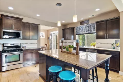 Kitchen - 18118 40th Dr SE, Bothell, WA 98012 photo 1 of 3