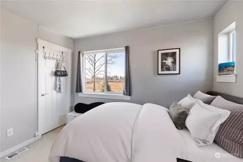 Bedroom - 18118 40th Dr SE, Bothell, WA 98012 photo 6 of 6