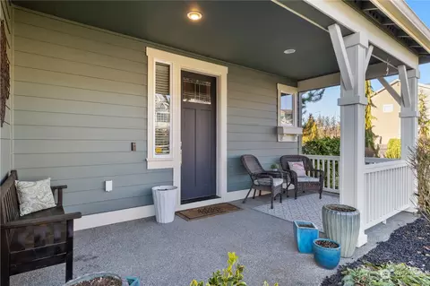 Exterior - 18118 40th Dr SE, Bothell, WA 98012 photo 3 of 9