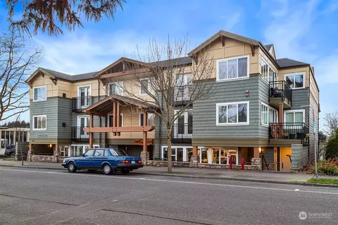 128 4th Ave S #304, Edmonds, WA 98020