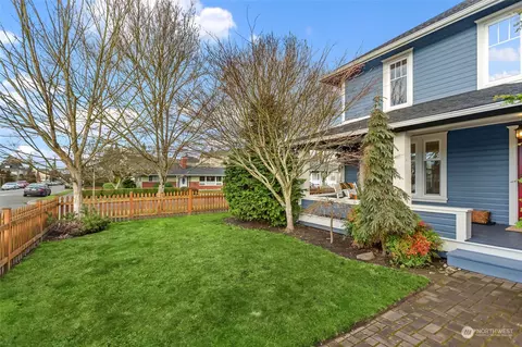 2001 Hoyt Ave, Everett, WA 98201 photo 2