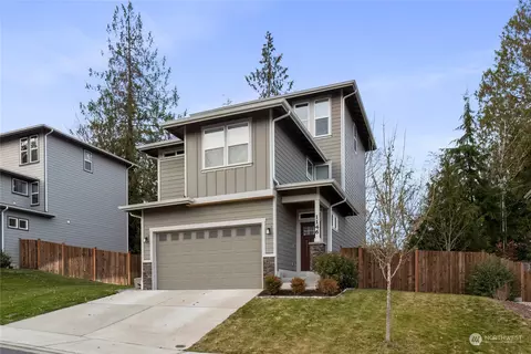 1146 NE Sockeye Ct, Bremerton, WA 98311