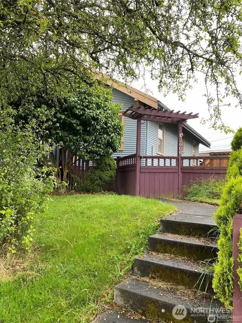 2608 23rd St, Everett, WA 98201 photo 5