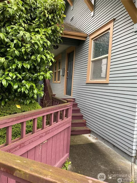 2608 23rd St, Everett, WA 98201 photo 2