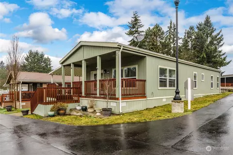 2101 S 324th St #102, Federal Way, WA 98003