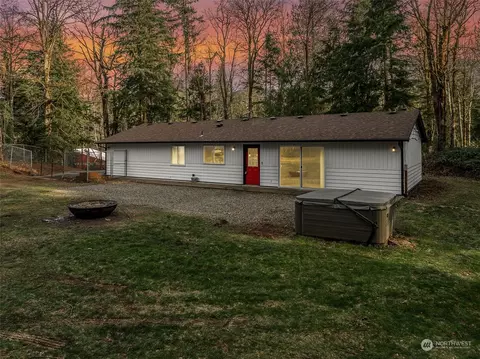 31705 SE 291st St, Ravensdale, WA 98051
