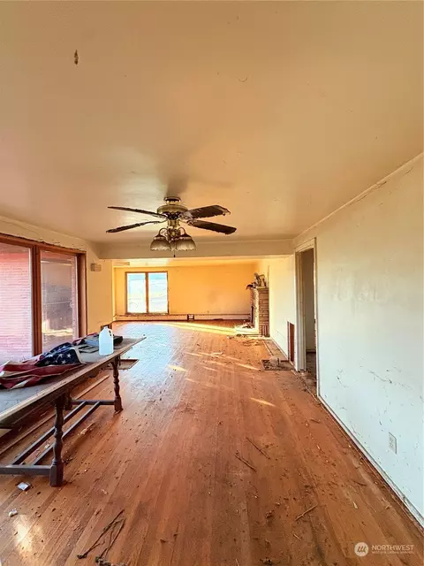 Living - 23028 SE 400th St, Enumclaw, WA 98022 photo 1 of 1