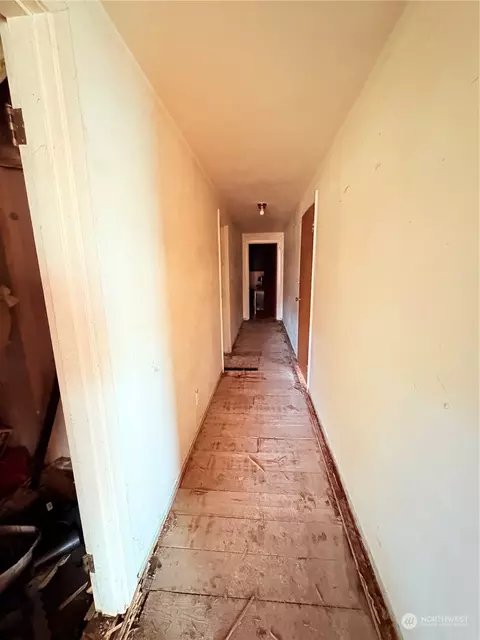 Entry Way - 23028 SE 400th St, Enumclaw, WA 98022 photo 1 of 1