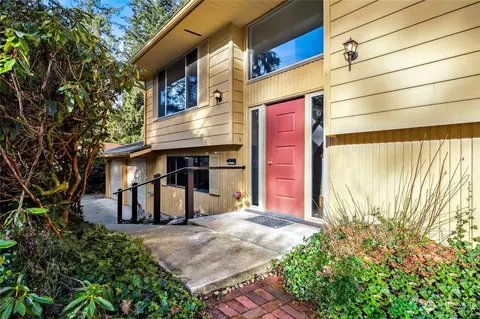 2795 NW Northstar Dr, Silverdale, WA 98383
