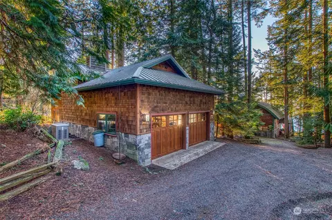 Exterior - 1964 Channel Rd, Eastsound, WA 98245 photo 4 of 8