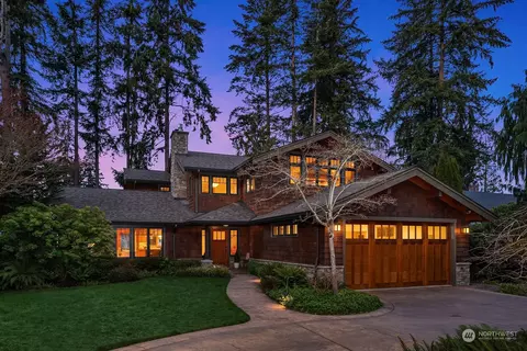 10620 SE 20th St, Bellevue, WA 98004