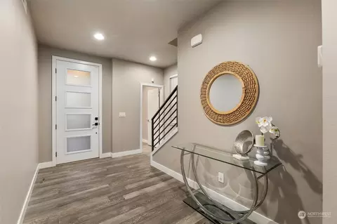 Entry Way - 3317 167th Pl SE, Bothell, WA 98012 photo 2 of 3