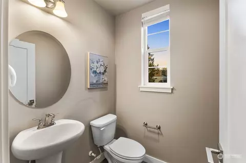 Bath - 3317 167th Pl SE, Bothell, WA 98012 photo 1 of 5